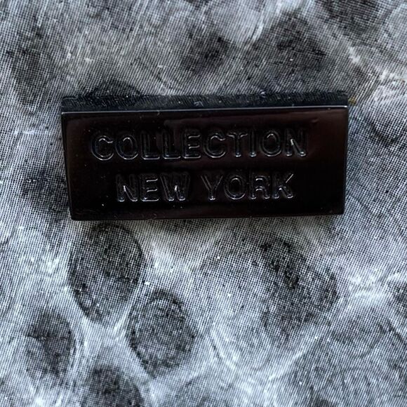 Collections New York Faux Gray Snakeskin Crossbody/Shoulder Bag. EUC! - Picture 3 of 7